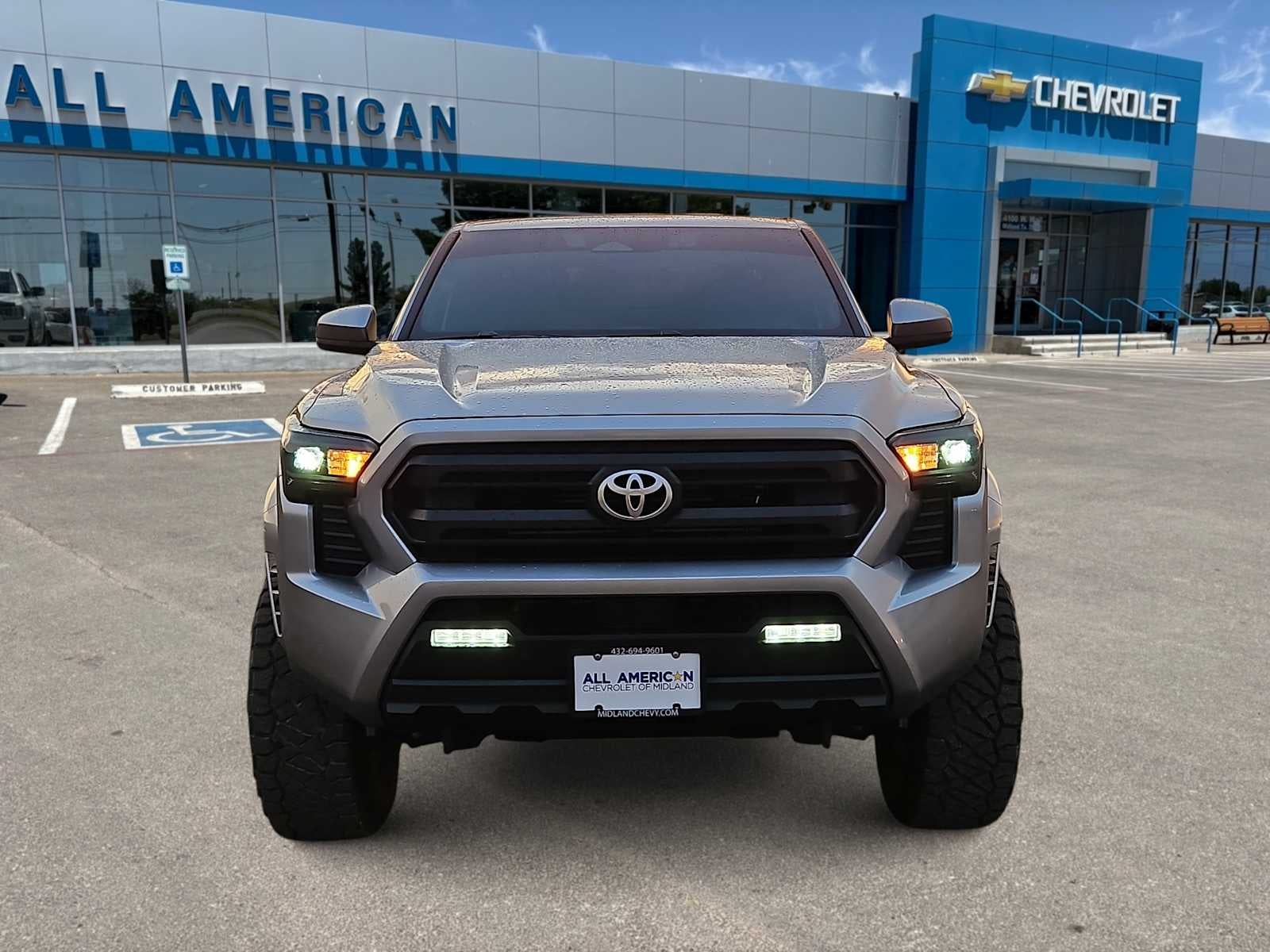2025 Toyota Tacoma 4WD SR