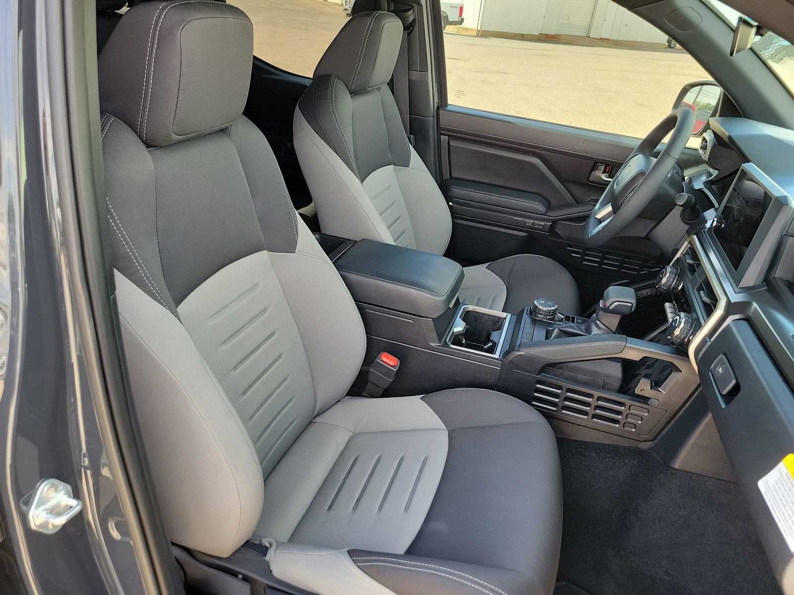 2025 Toyota Tacoma 4WD SR