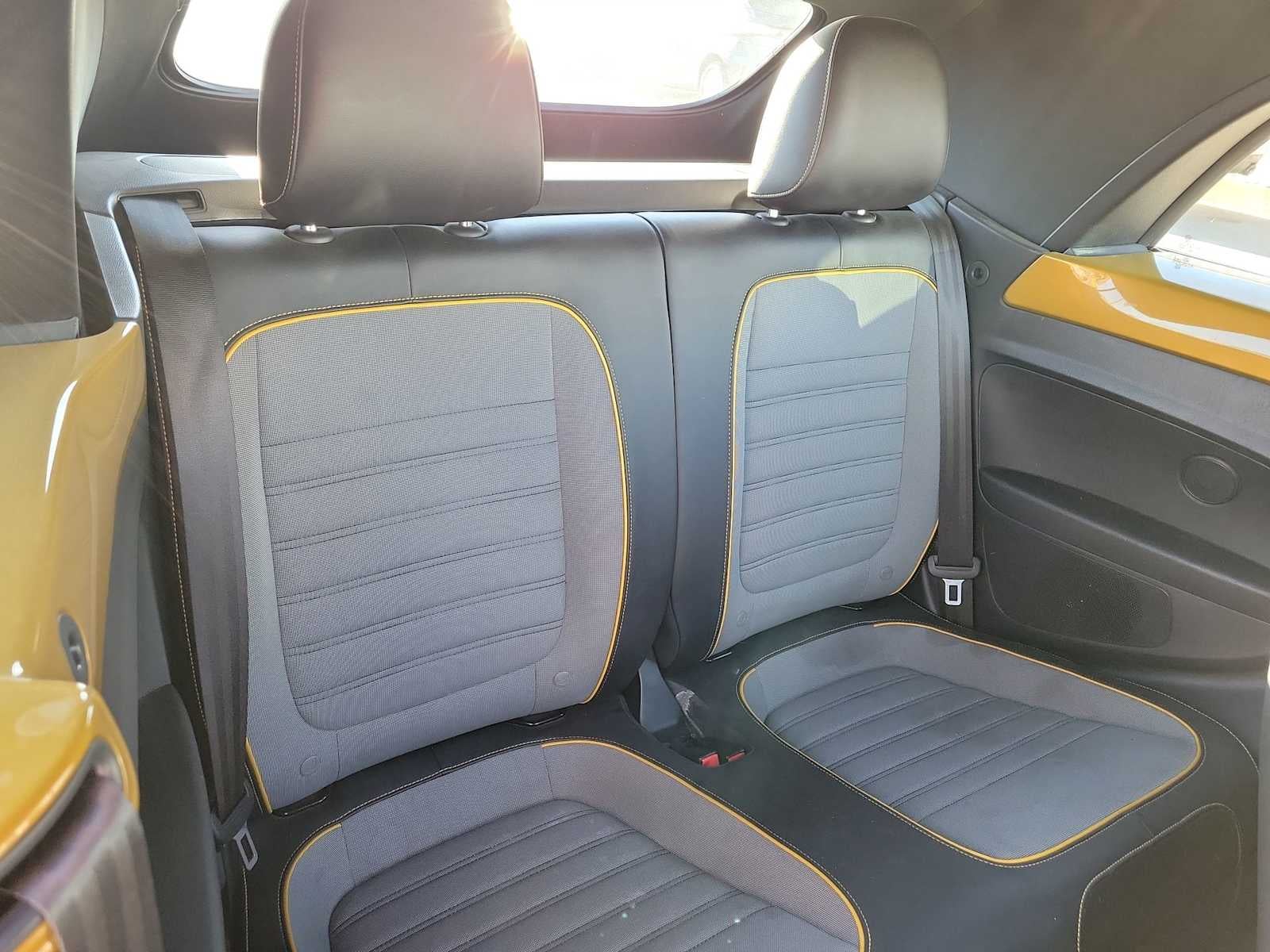 2017 Volkswagen Beetle Convertible 1.8T Dune