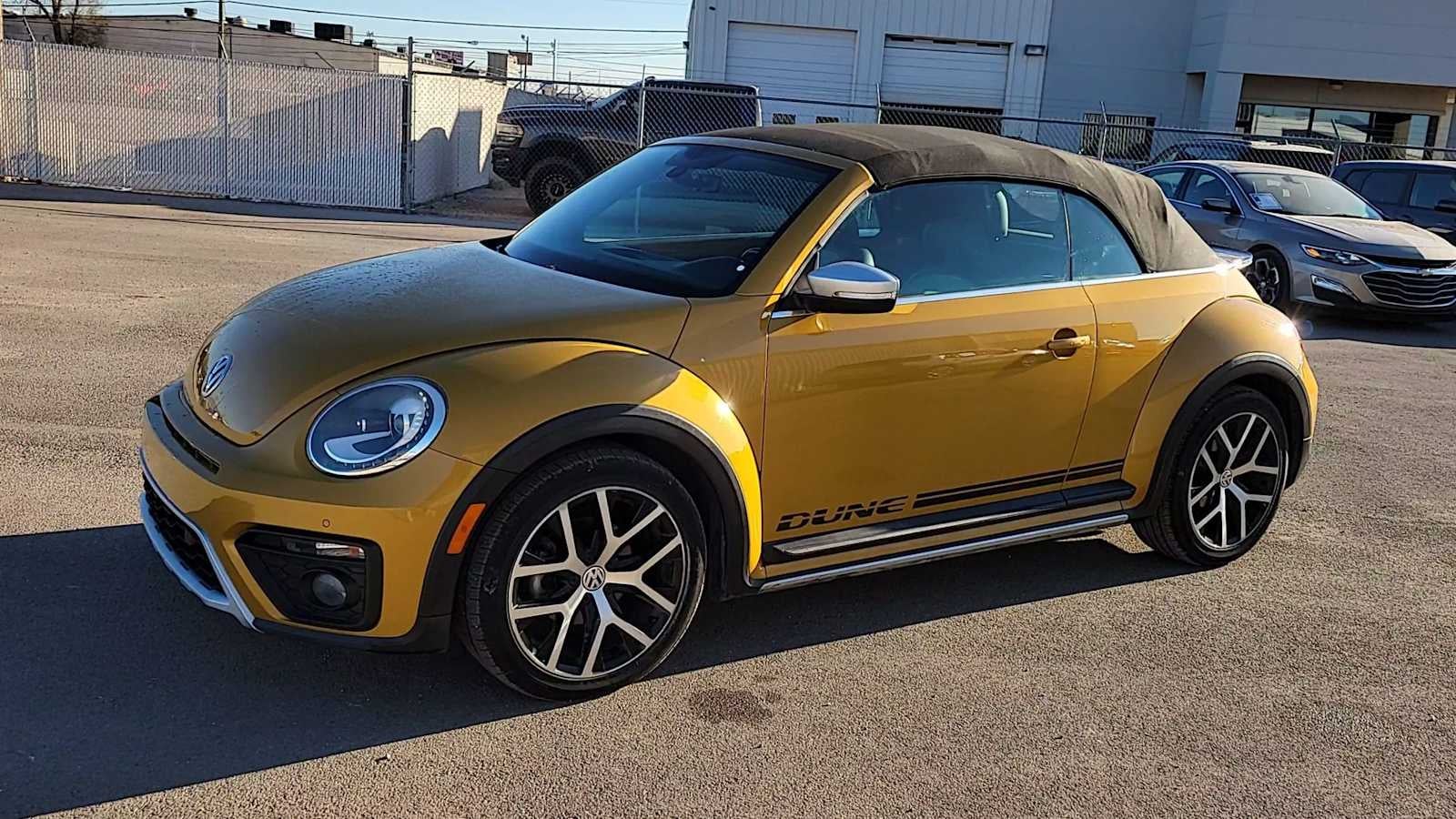 2017 Volkswagen Beetle Convertible 1.8T Dune