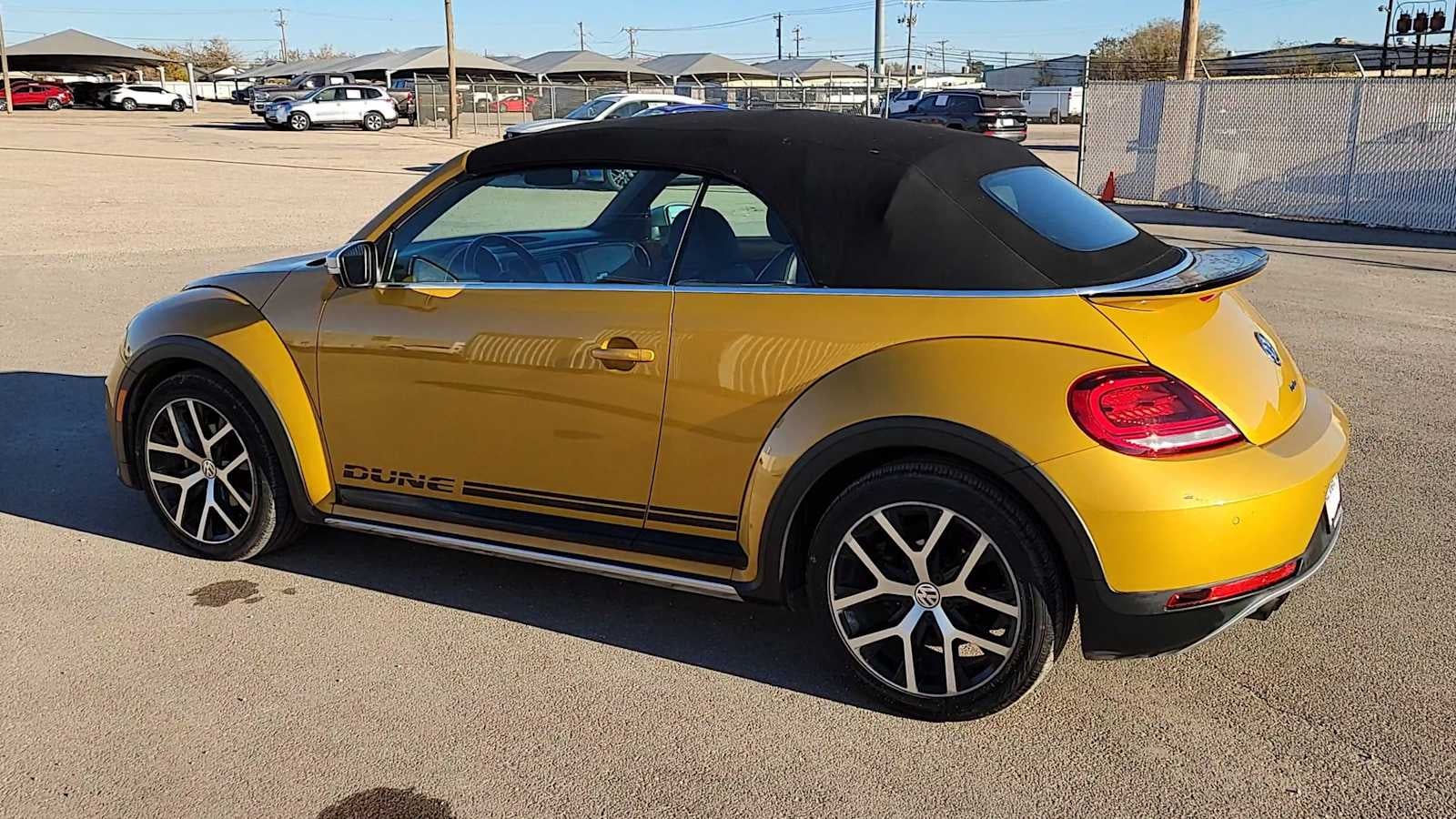 2017 Volkswagen Beetle Convertible 1.8T Dune