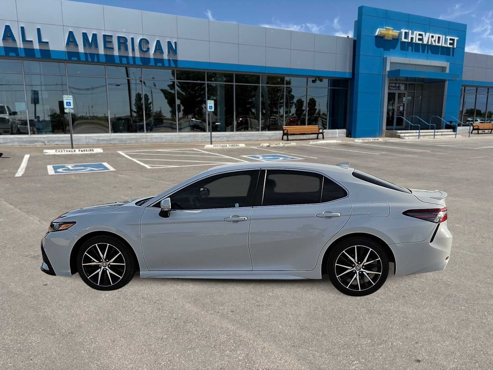 2023 Toyota Camry SE