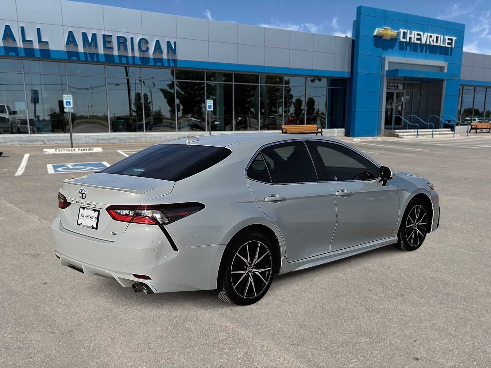 2023 Toyota Camry SE