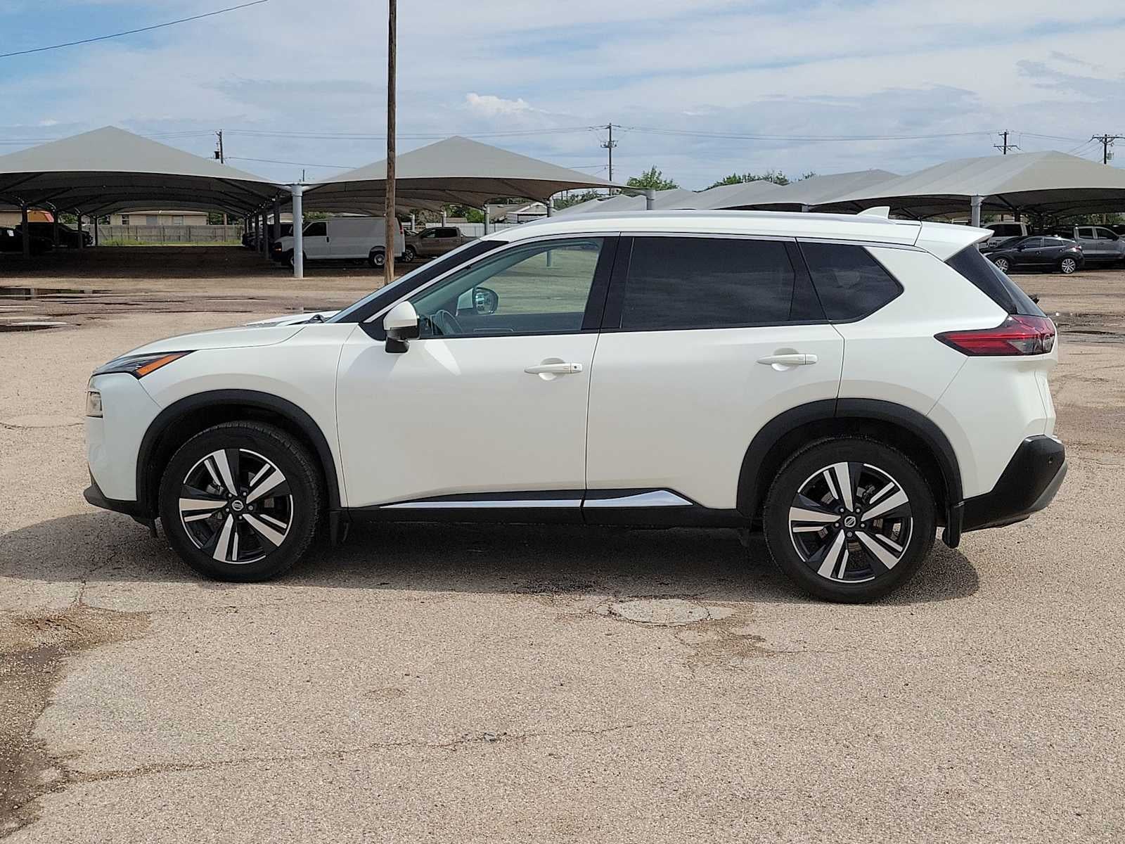 2021 Nissan Rogue SL