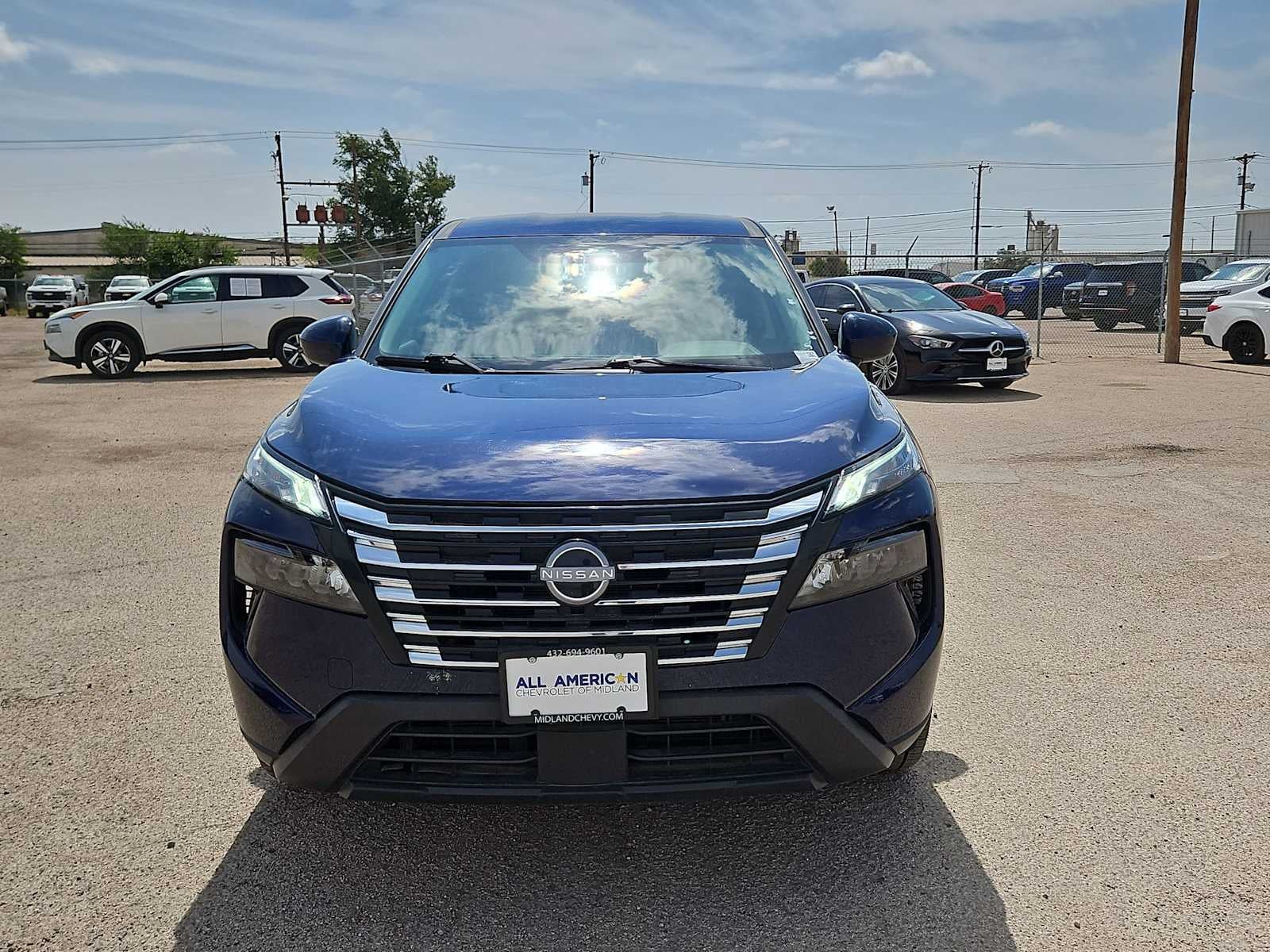 2025 Nissan Rogue SV