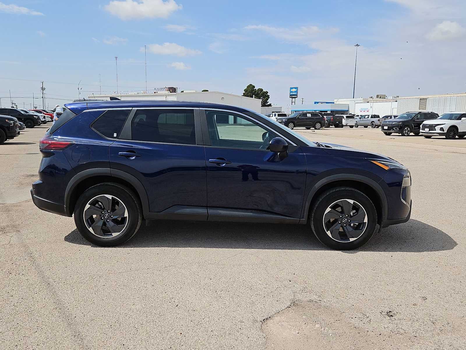 2025 Nissan Rogue SV