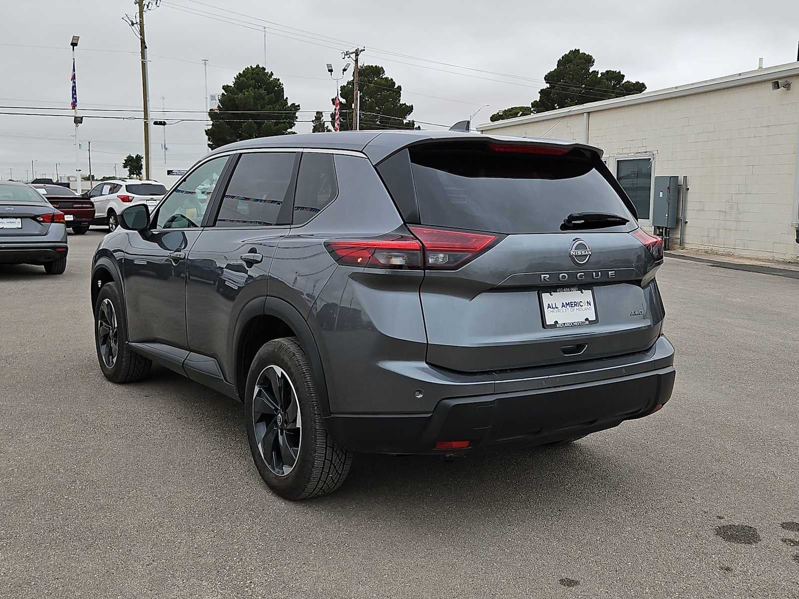 2025 Nissan Rogue SV