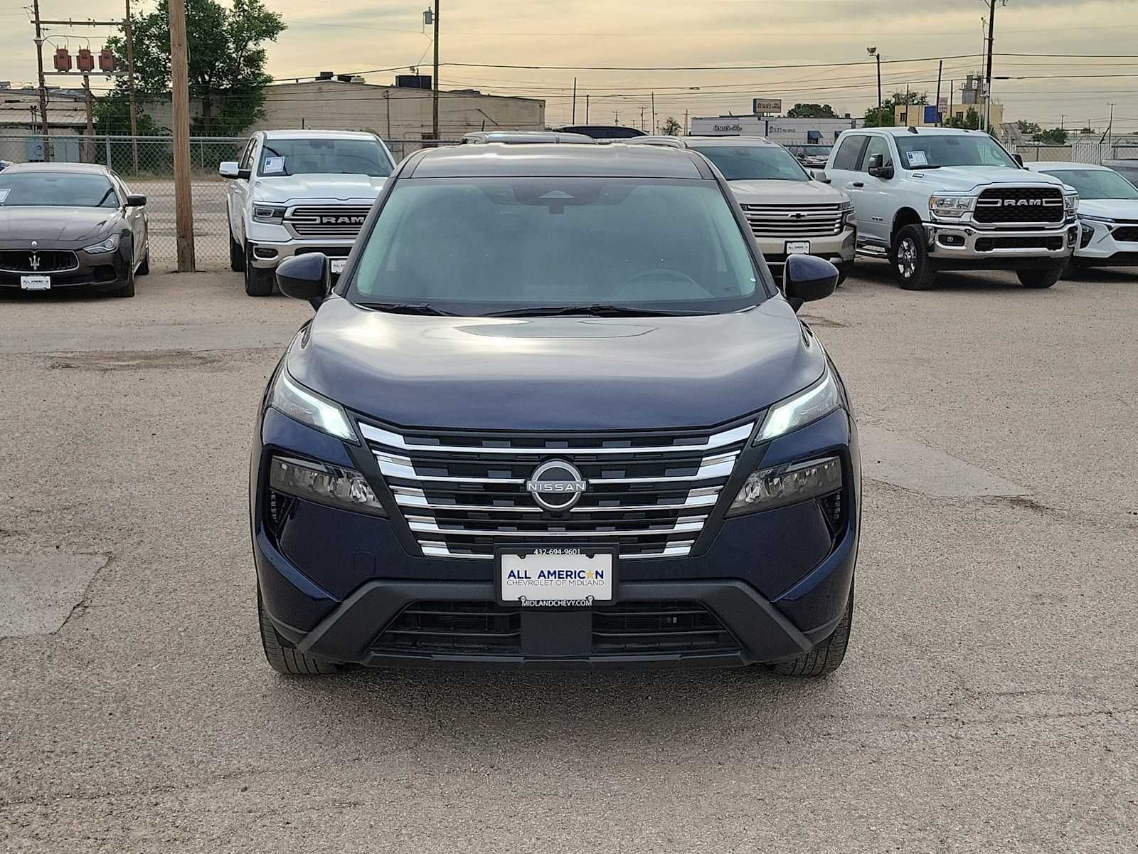 2025 Nissan Rogue SV