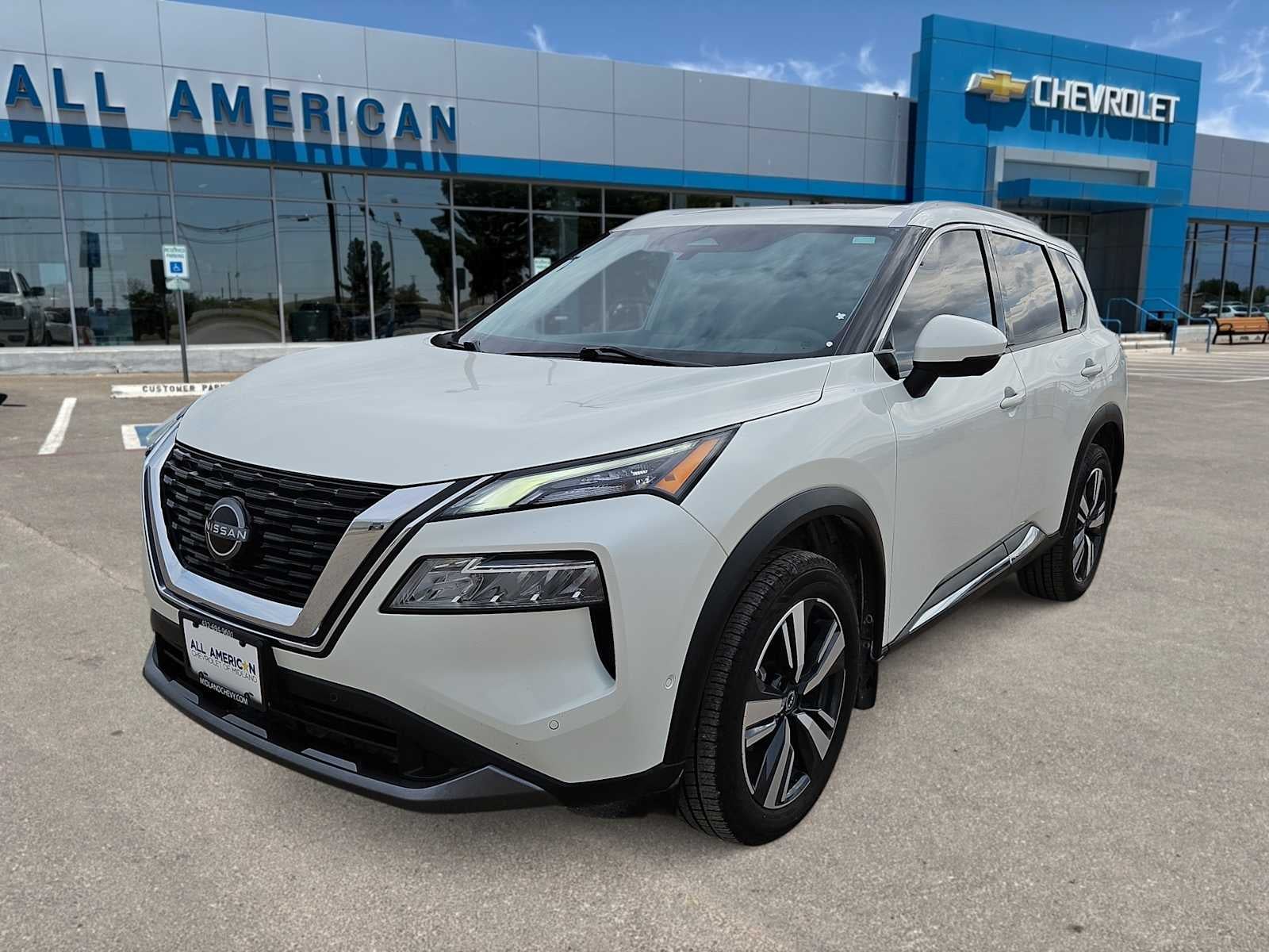 2023 Nissan Rogue SL