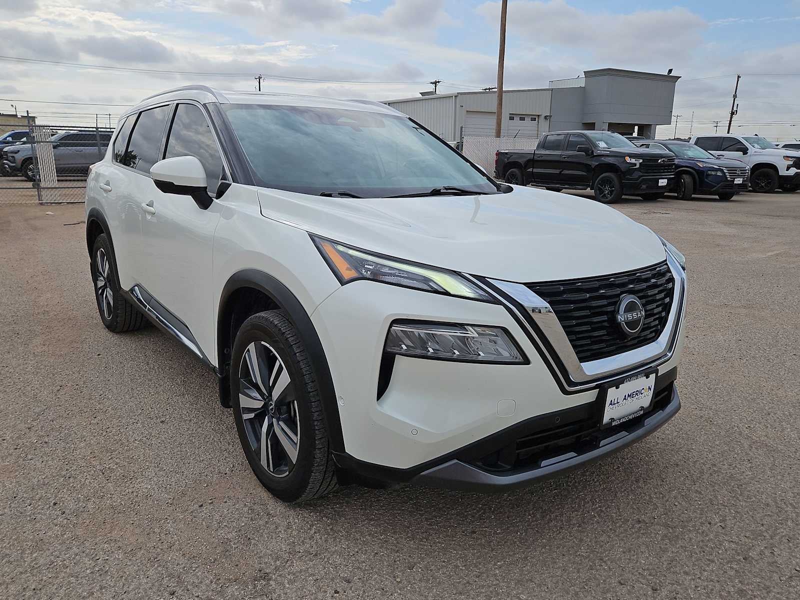 2023 Nissan Rogue SL