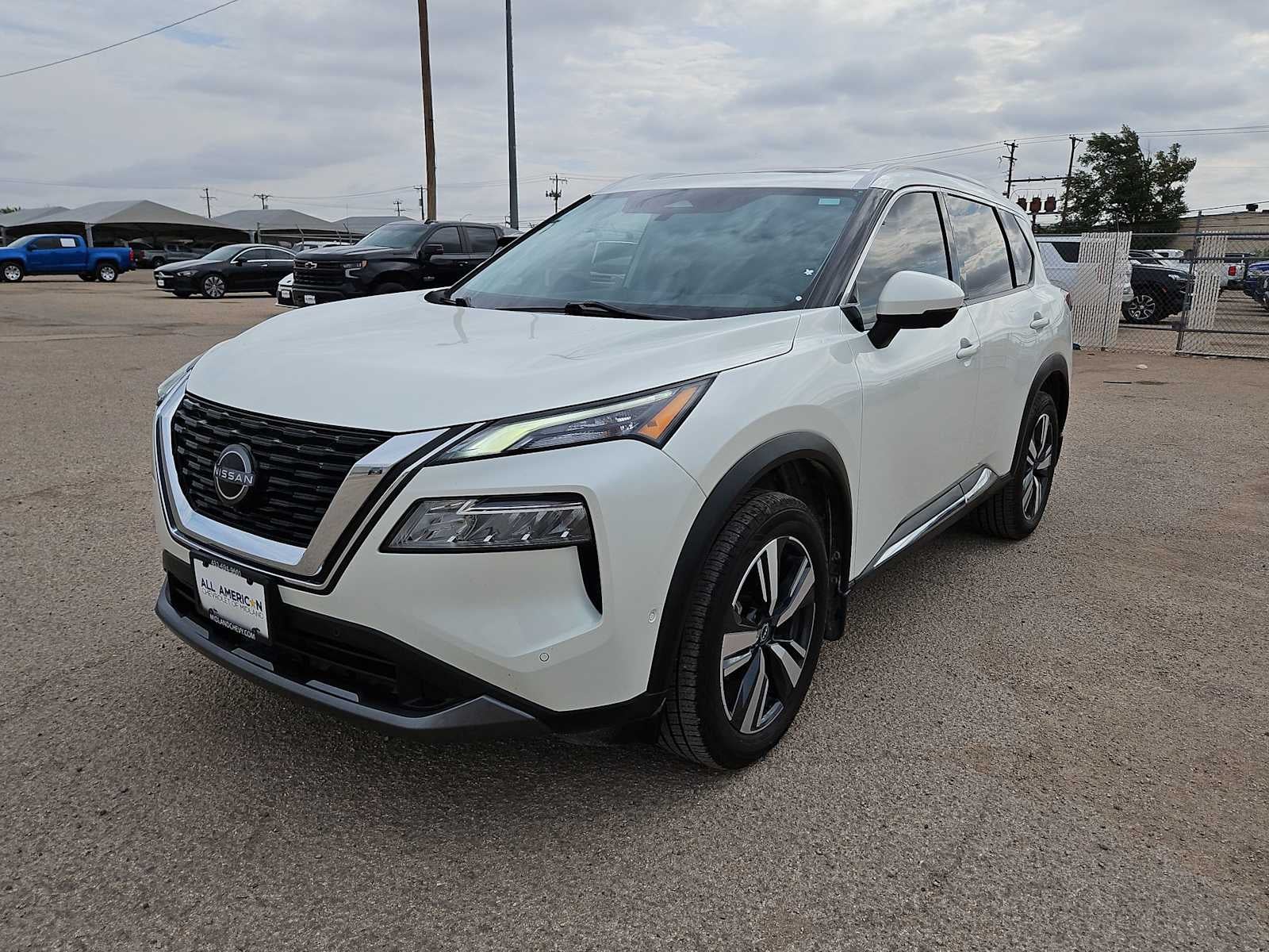2023 Nissan Rogue SL
