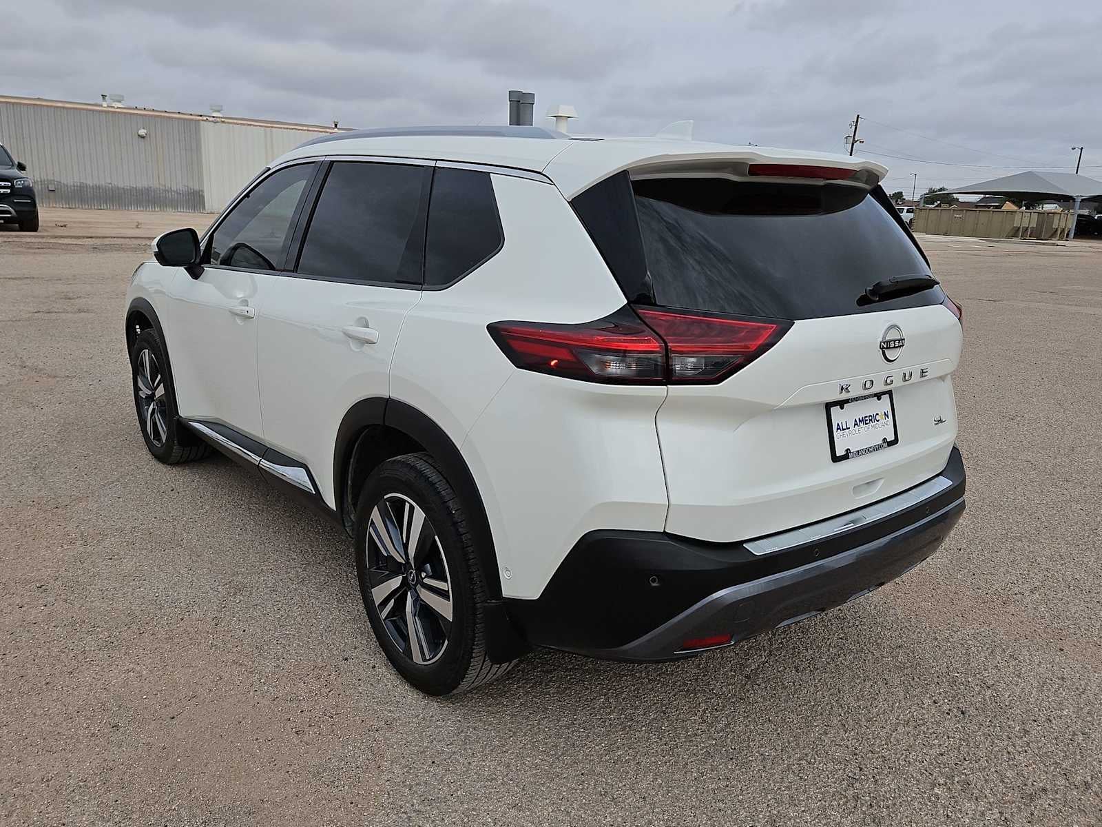 2023 Nissan Rogue SL