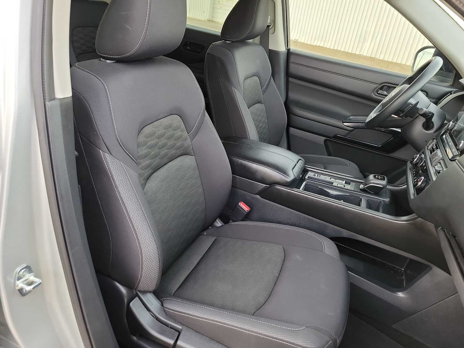 2024 Nissan Pathfinder S