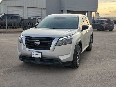 2024 Nissan Pathfinder S