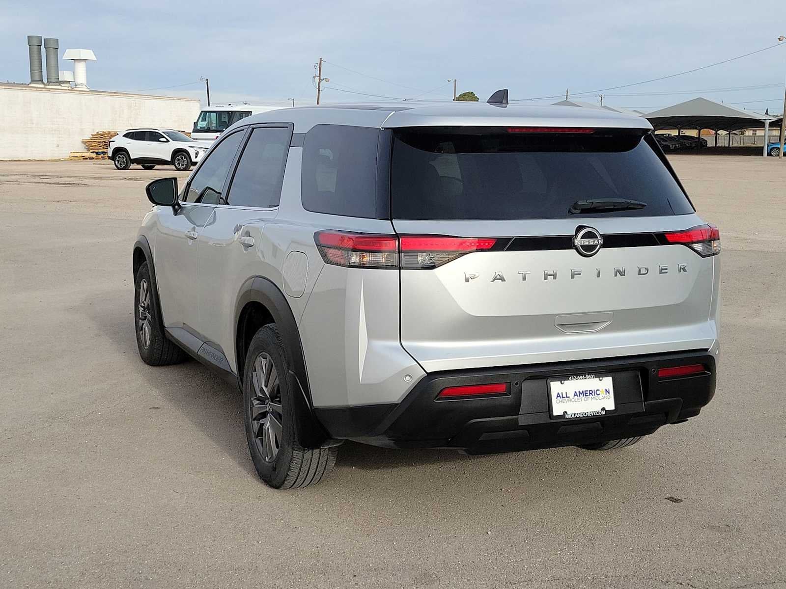 2024 Nissan Pathfinder S