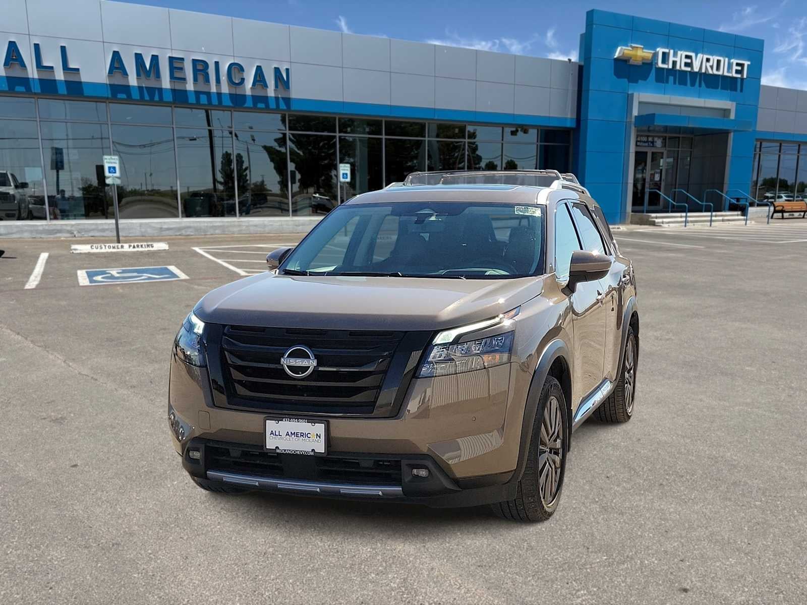 2025 Nissan Pathfinder Platinum