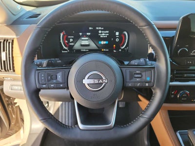 2025 Nissan Pathfinder Platinum