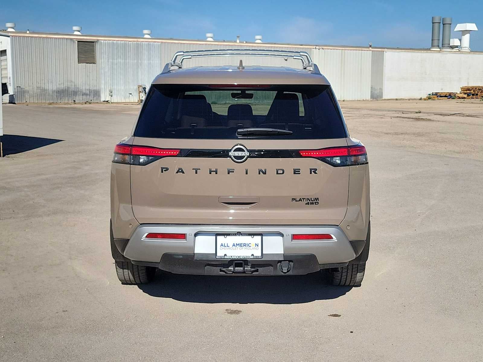 2025 Nissan Pathfinder Platinum