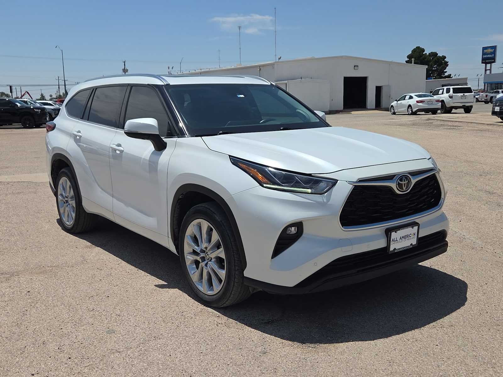 2023 Toyota Highlander L