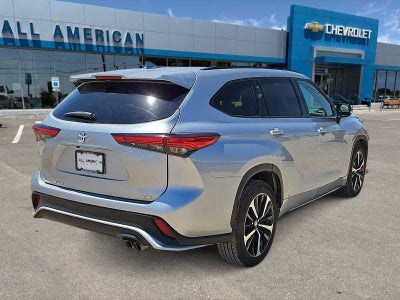 2022 Toyota Highlander XSE