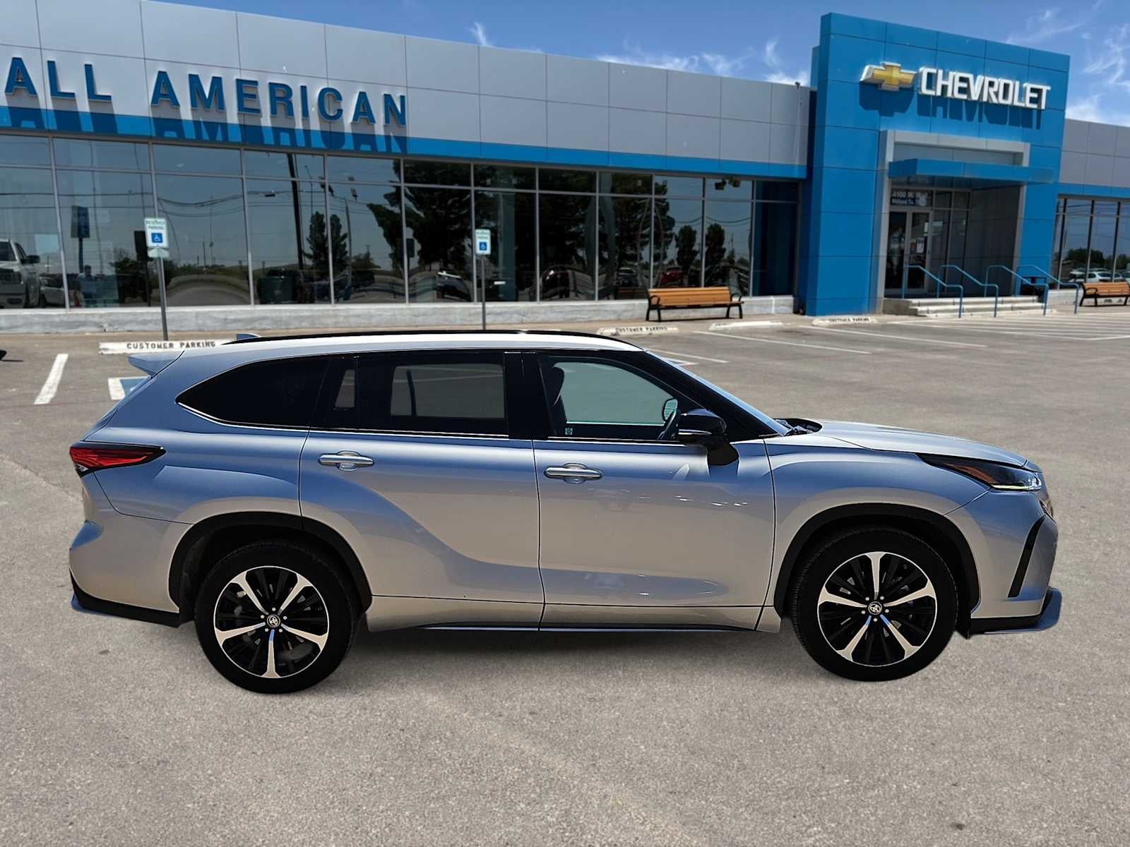 2022 Toyota Highlander XSE