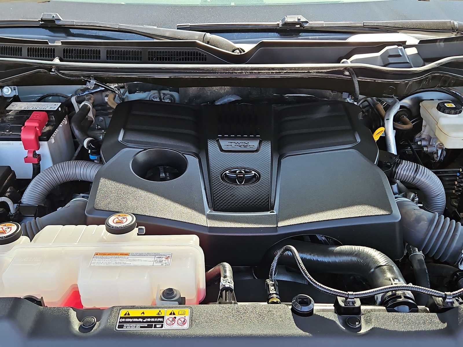 2023 Toyota Tundra 4WD SR5