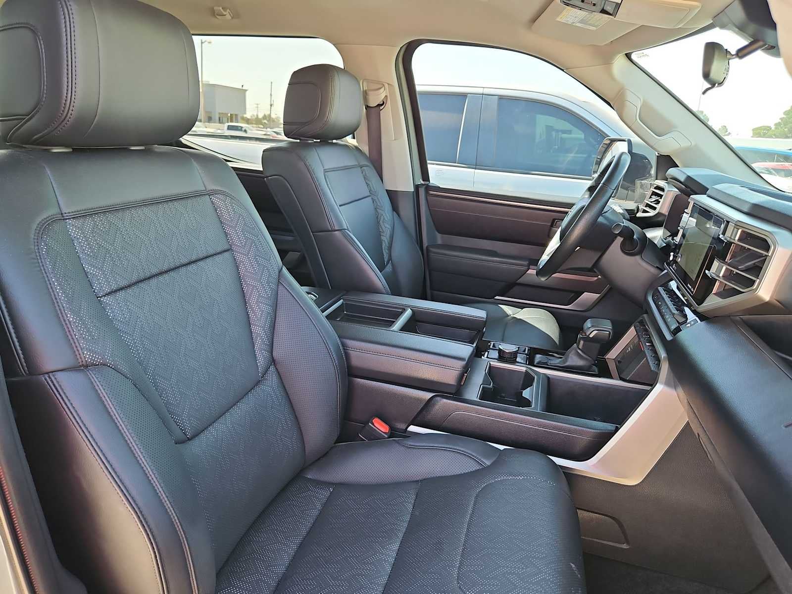 2023 Toyota Tundra 4WD SR5
