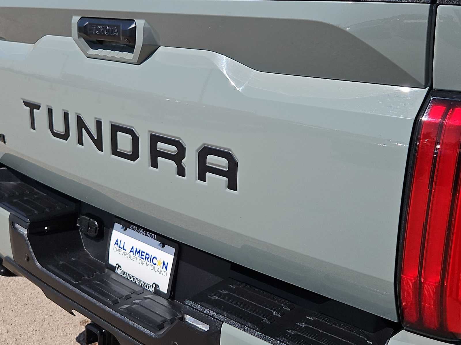 2023 Toyota Tundra 4WD SR5
