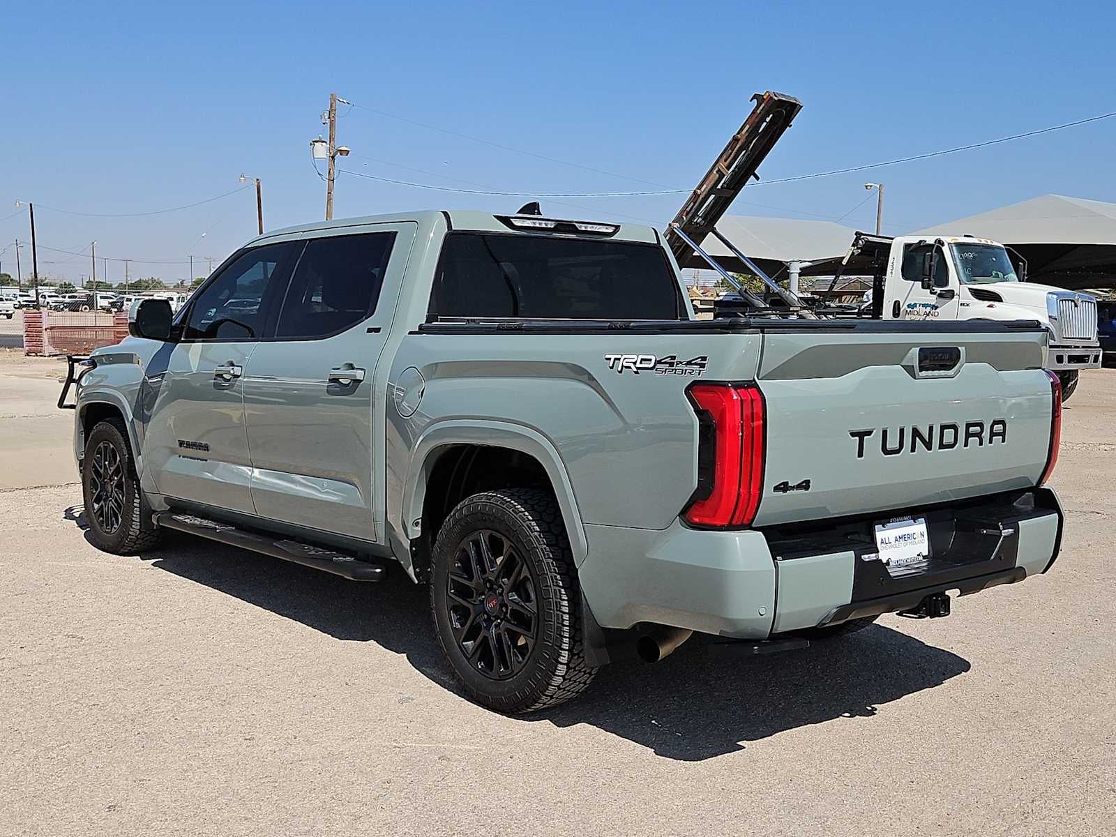2023 Toyota Tundra 4WD SR5