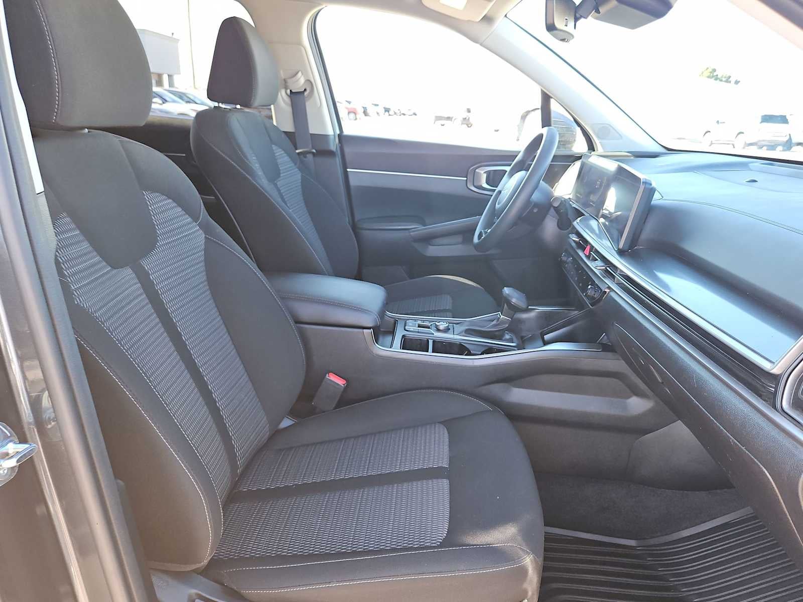 2024 Kia Sorento LX