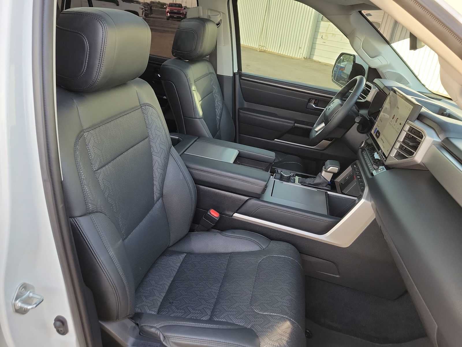 2024 Toyota Sequoia SR5