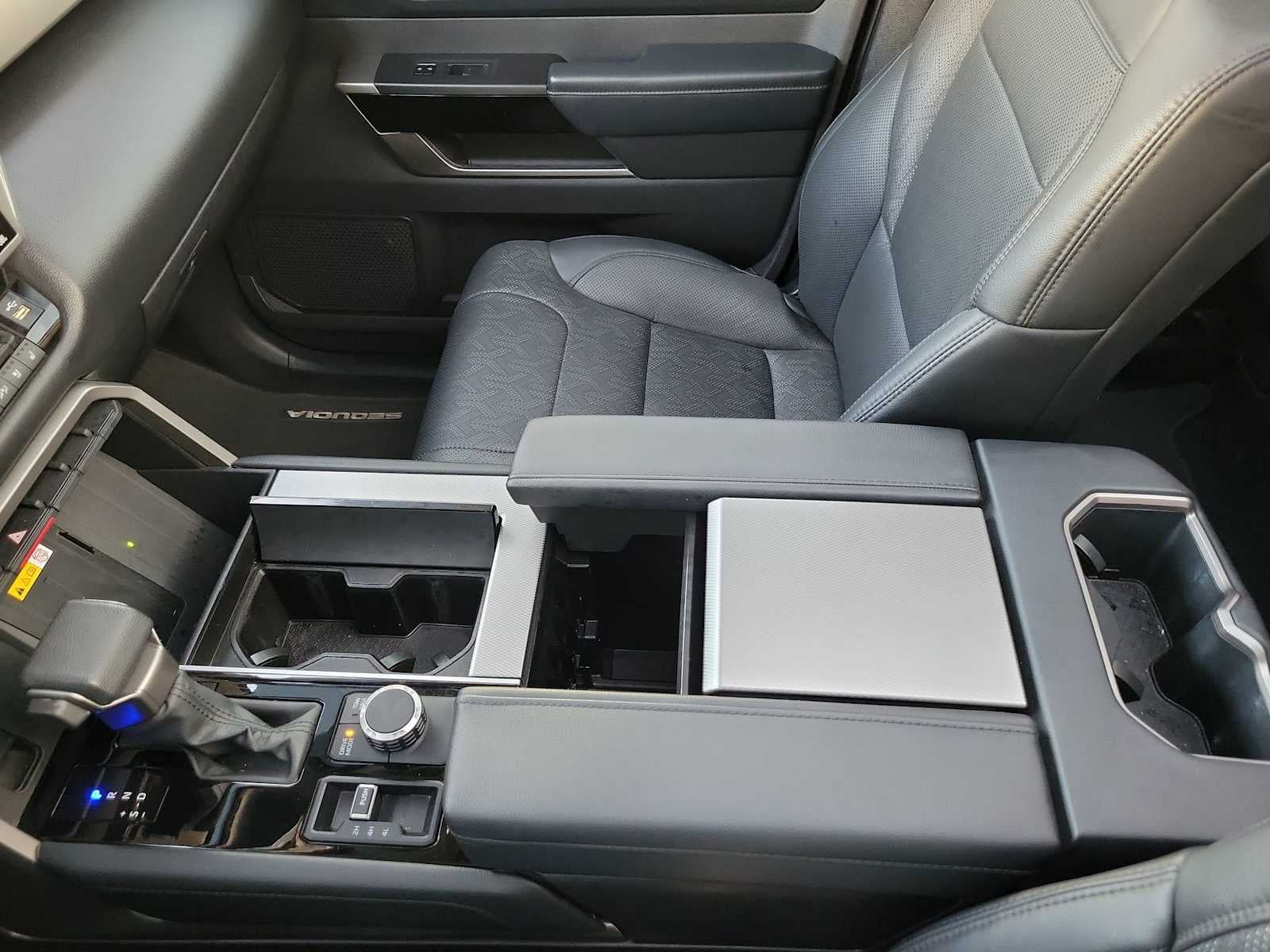 2024 Toyota Sequoia SR5