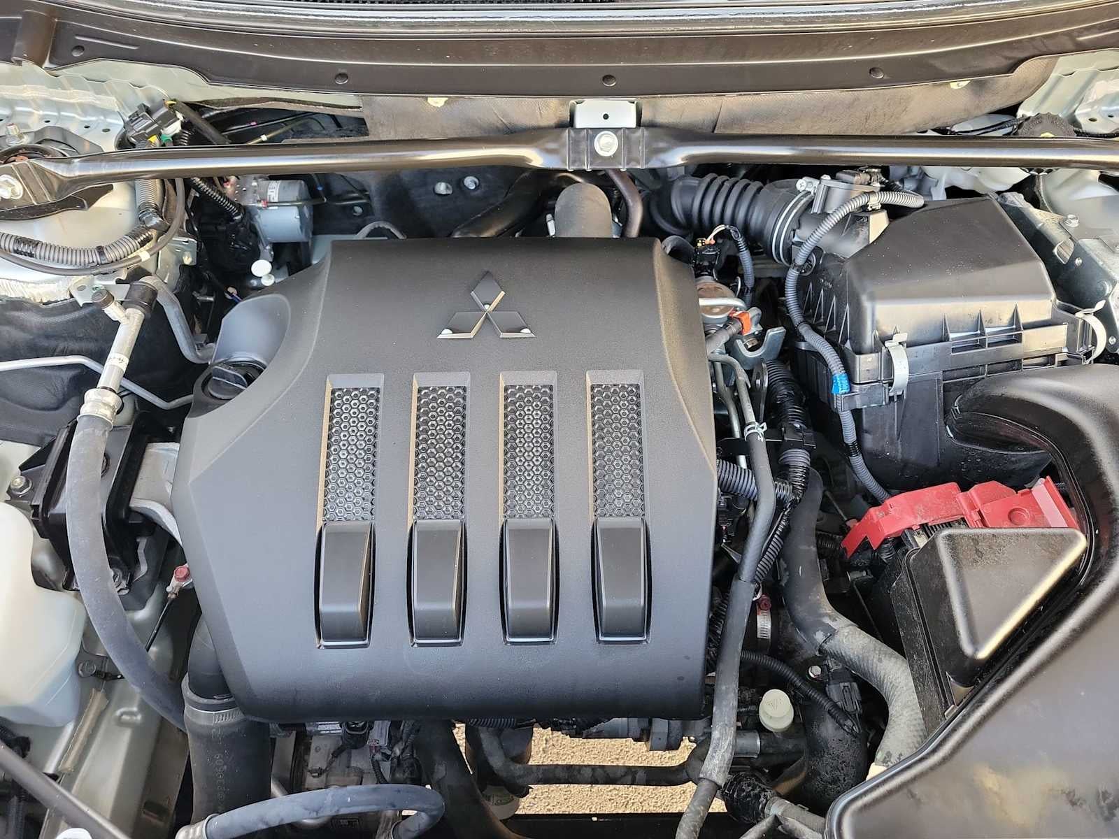 2024 Mitsubishi Eclipse Cross LE