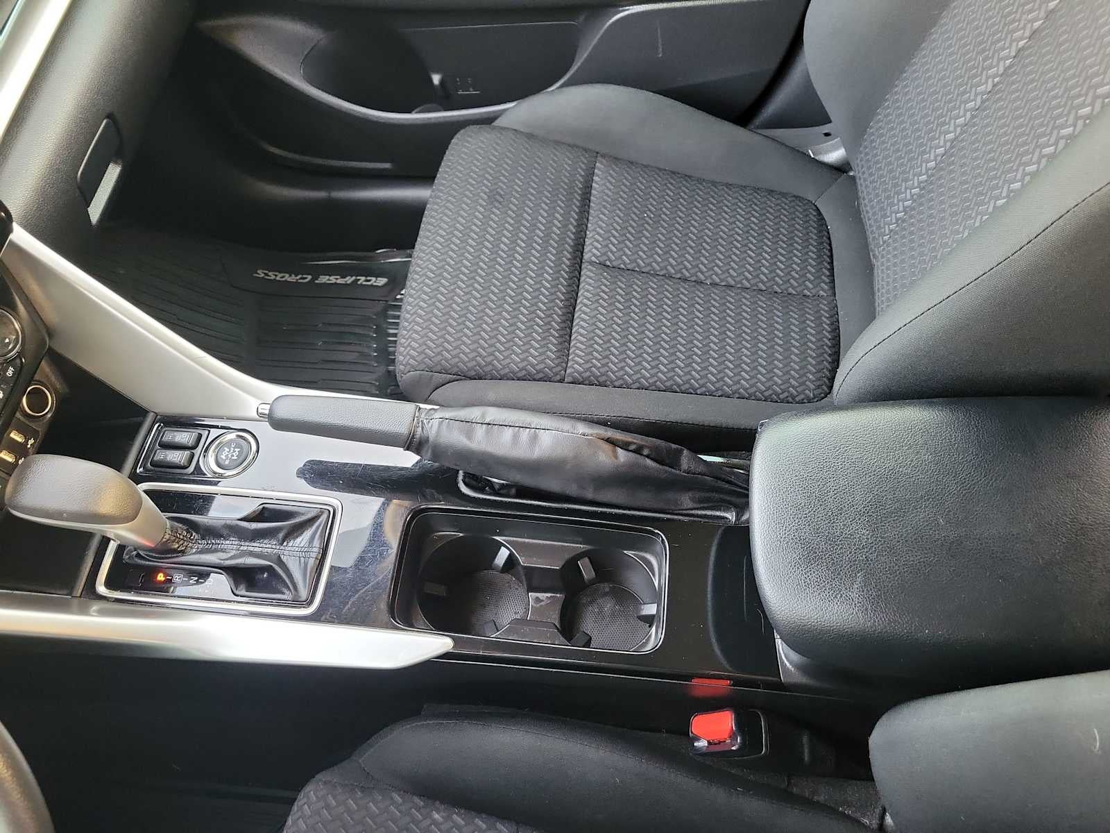 2024 Mitsubishi Eclipse Cross LE