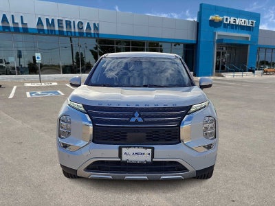 2023 Mitsubishi Outlander SE