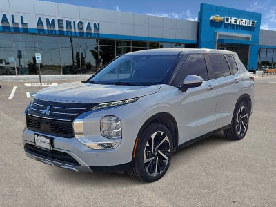 2023 Mitsubishi Outlander SE