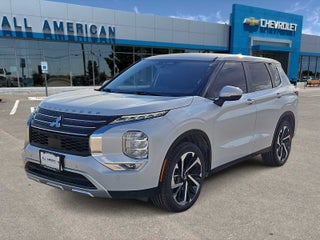 2023 Mitsubishi Outlander SE