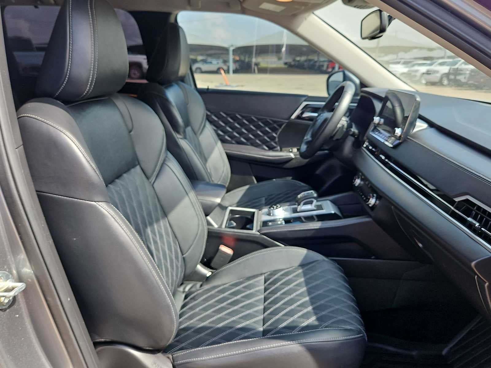 2024 Mitsubishi Outlander SEL