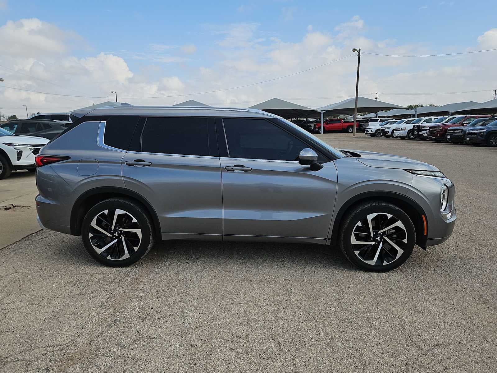 2024 Mitsubishi Outlander SEL