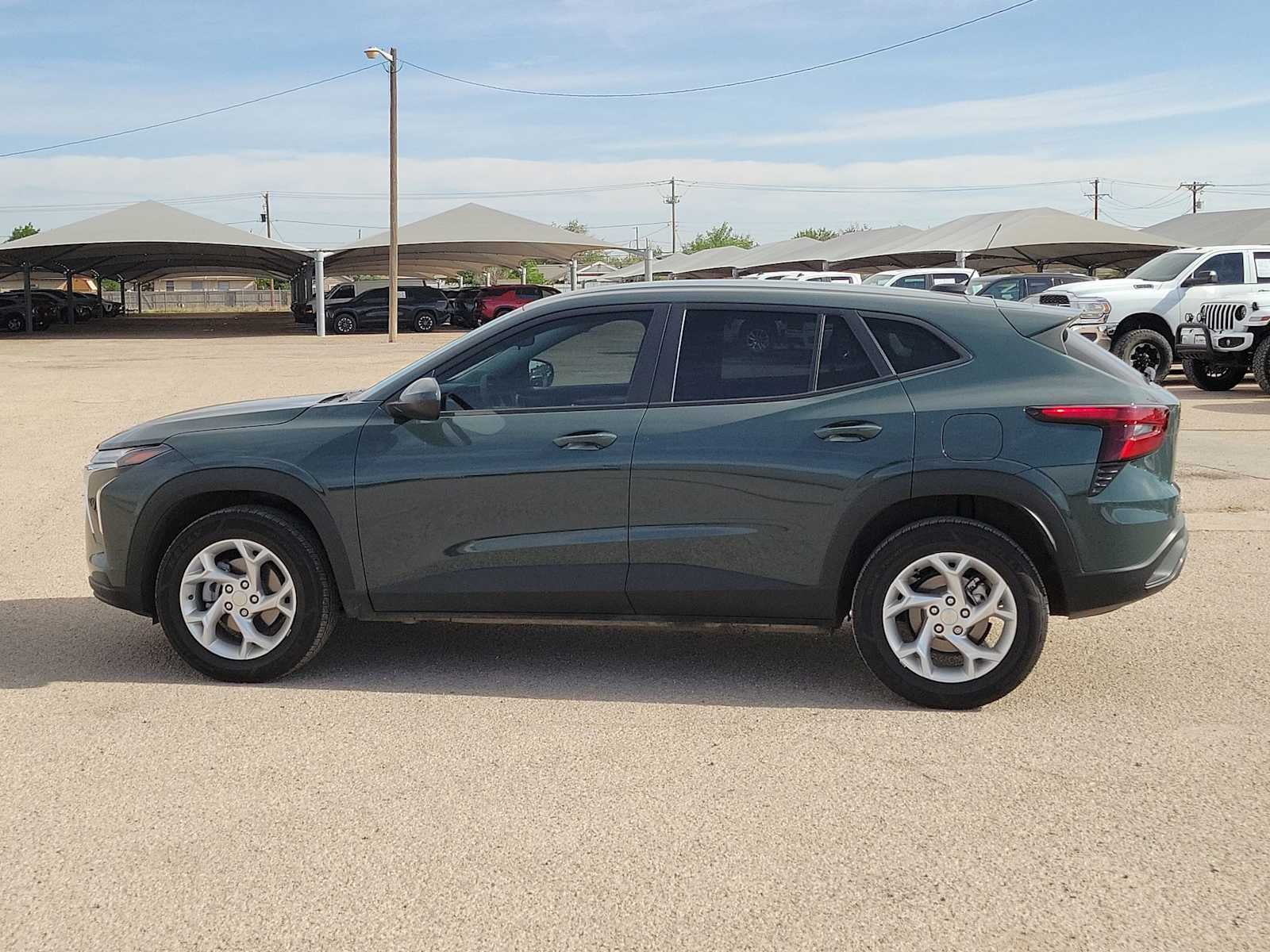 2025 Chevrolet Trax LS