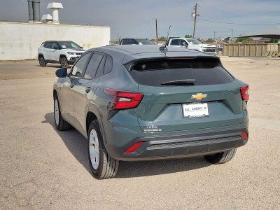 2025 Chevrolet Trax LS