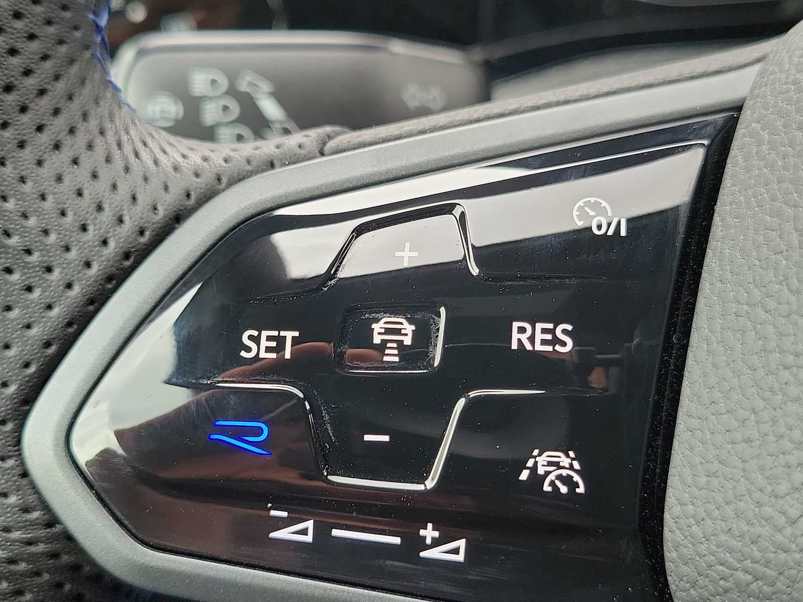 2022 Volkswagen Golf R NA